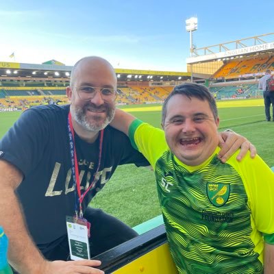 📻 #ncfc #canarycall #scrimmage presenter on @BBCNorfolk 📺 Producer for @bbcthree’s Step Into The Ring 💻 Responsible for @BBCSport Norwich City feed