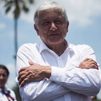 Al carajo las instituciones. Cuenta parodia, que parodia al que se parodia solito.
