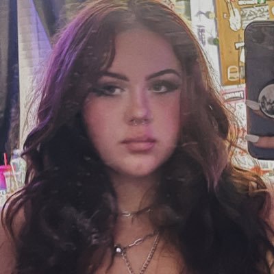 xawfulallyx's profile picture. 21 // stargirl 🌟♌️ ✨I’m pretty and insufferable✨