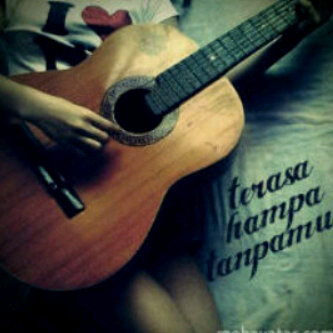 JustTralala's profile picture. follow, follow, follow !! ~(˘▾˘~)
I Just can sing a song, because I can't do anything .. ƪ(..•͡˘_˘ •͡..)ʃ