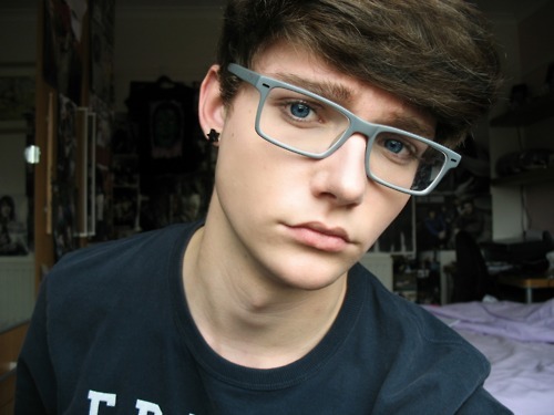 DrewSomerSwag's profile picture. Sup Drew Here :) Follow Me, Tweet Me, Message Me, Whatever You'd Like :) Aiight. ~Have I Blown Ya Mind Yet? ;)~