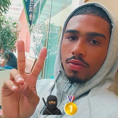 Abençoado por Deus 💎⚽⚡✌️
Deus em primeiro lugar pras coisas começa a andar 🤑💎🙏🥇
23Y ⚡