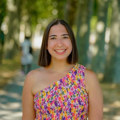 Writers’ assistant at @JimmyKimmelLive // comedy in @NewYorker @Reductress @McSweeneys // past: writer at @GMA & @People // @Harvard 2018