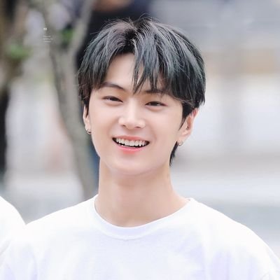 pjsnth's profile picture. rt bot ; user prkjscorn