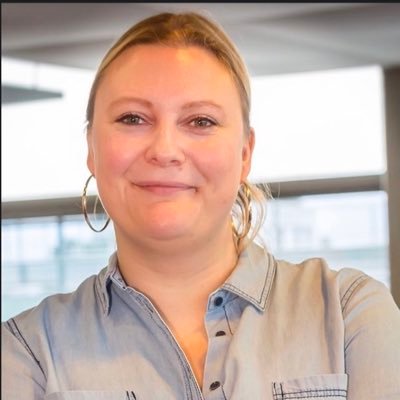Directrice du Prêt sur gage @Creditmunicipal / Passionnée de Relation Client / Mes tweets n’engagent que moi. #servicepublic