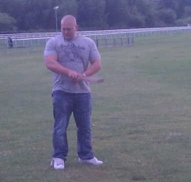 EngagingShadow's profile picture. Microsoft IT Consultant