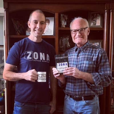 Owner of @ZonaCoffeeCo, author of @The918Files, USAF Veteran 🇺🇸, former Phoenix PD 👮🏻‍♂️, @twins fan ⚾️ and @UArizona grad