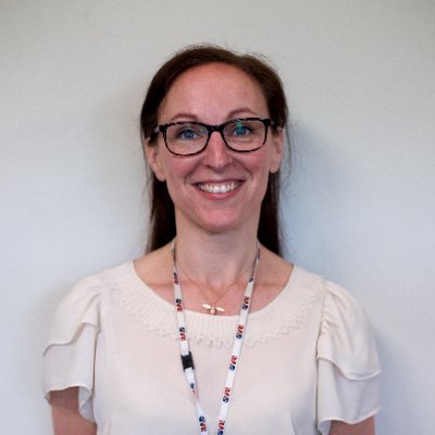 Freelance RSLI based in Essex, loves a dance and huge doses of fresh air