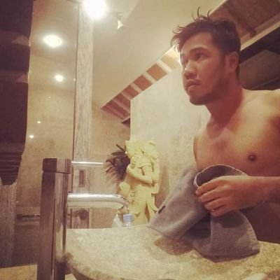 x_buaya's profile picture. off