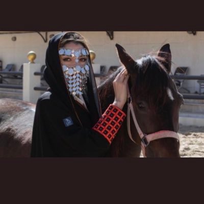 اللهم اجعلنا ممن طاب ذكرهم ، وحسنت سيرتهم واستمر اجرهم في حياتهم وبعد موتهم