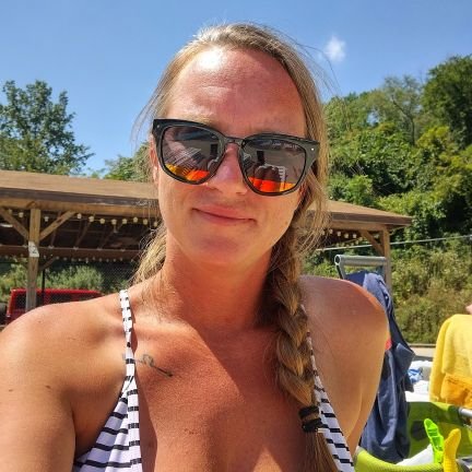 lisa_grega's profile picture. 