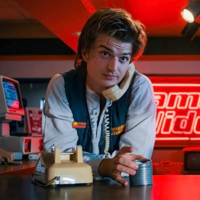 Quotes from Steve Harrington every 30 minutes! | run by @bylerthinqs | my other bot: @wiIIbyersquotes