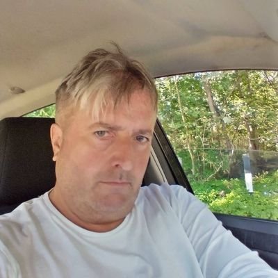 MarkGilmartin64's profile picture. Man City Fan since 1973