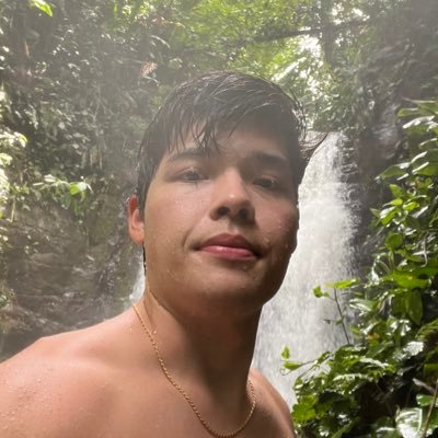 _ryanwilli's profile picture. Entrepreneur at heart; I’ll sell you anything that runs on code