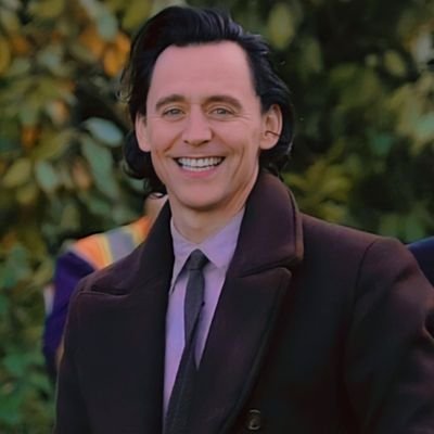 « 𝐋𝐈𝐕𝐈𝐍𝐆 𝐅𝐎𝐑 𝐓𝐎𝐌 »
@twhiddleston ʏᴏᴜ ᴀʀᴇ ᴍʏ ☀︎︎ ᴍʏ ☽︎ ᴀɴᴅ ᴀʟʟ ᴏғ ᴍʏ ☆
