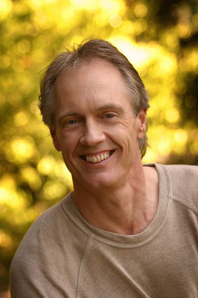 Chiropractor, Author, Pro Speaker, Co-founder of the Mindfluence Method Business Success Training and Co-host of the Mindfluence Revolution Podcast @MRPodcast