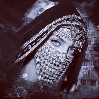 أحيانًا نجِد قلبْ أحَدهُم جنّه كبيرة فيّ مُنتصَف ضِيق هَذه الحيَاة و نكتفيّ بِه ،،
