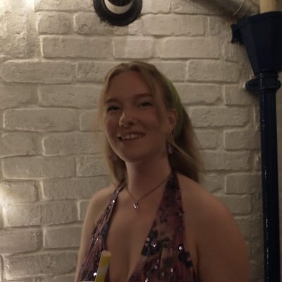 lse gender studies | drama grad, theatre maker, @scatter_co | she/her
