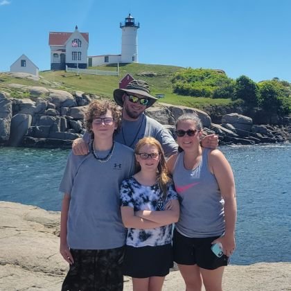 DavidPrescott33's profile picture. family