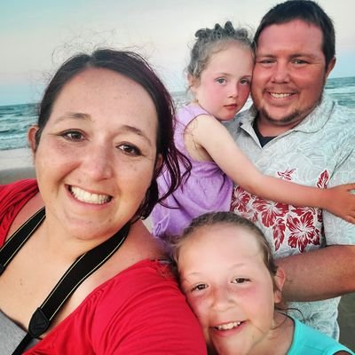 My name is Sheena & I own Stitching Star Designs. I am a SpEd para. I'm a wife, girl mom, Girl Scout troop leader, pto mom & founder of @pvbroadcollective.