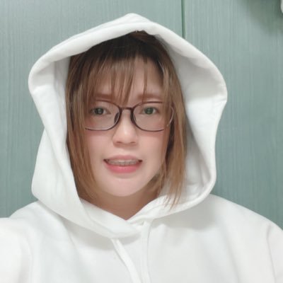 TAG内田ゼミ7期生→円演劇研究所43期研究生→劇団銅鑼 ゆるく楽しく楽してこー🥂 息をするようにコナンくんに触れていたい。 謙虚に。リスペクト精神。# 最高の現実逃避 # アオハル 💟出演:『真っ赤なお鼻の放課後』青砥雛子役🌷全国巡演