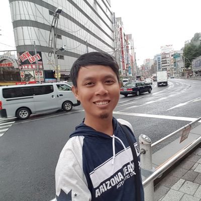 Hanya seorang guru Bahasa Inggris dan Bahasa Jepang di Sekolah.