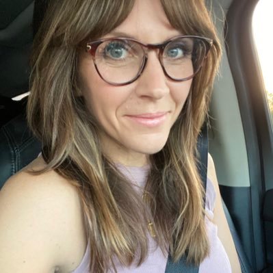 whatwoulderindo's profile picture. Absolutely not.