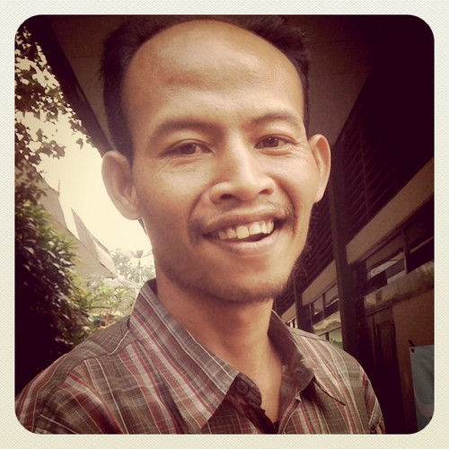 Akun Parodi PERTAMA Budi yang suka nongkrong di kampus IISIP sebelumnya bernama @Budi_IISIP