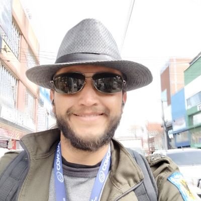 El que no vive para servir no sirve para vivir!!!
En la carencia conocemos a Dios y en la opulencia al diablo!!! Lord Alukard.
