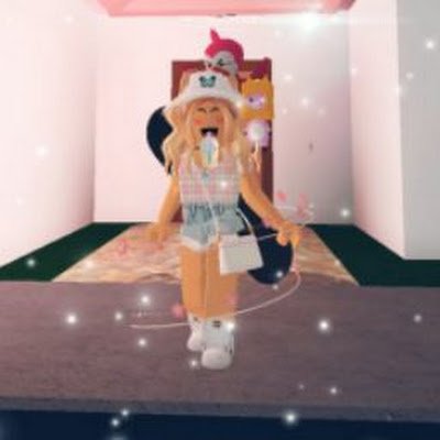 DarlenekhayP's profile picture. 