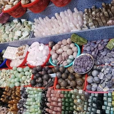Hello🙌 I'm a wholesaler of every kind of gemstone and Crystals
Please order what you want.
Shipping: worldwide.
Payment can be done by PayPal.