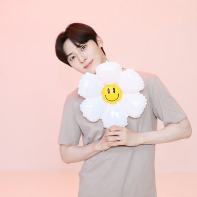 Hwang___MH's profile picture. 원래는..@Nuest__hwang  🐢🐶🐯🦊🐰💖