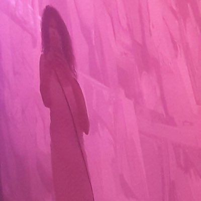 saghabachian's profile picture. Reporter « Mon boulot, c’est de faire avec le réel. De voir les choses à hauteur d’être humain. » (Florence Aubenas)