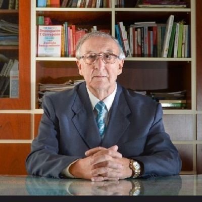 Ingeniero Químico. Empresario exportador/importador. Fundador del partido UNO. Nueva cuenta