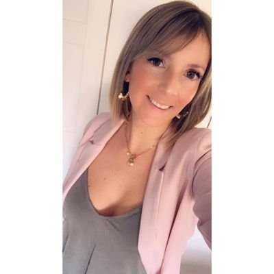 paulineduvalier's profile picture. 