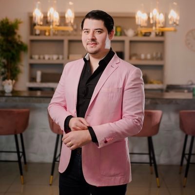 Durango 🇲🇽🦂
Lic. CyTC | Estilista y dueño AS Hair Salon✨
Programador en Grupo Garza Limón 🤩