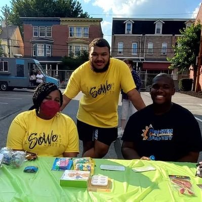 Community Champion, Informal STEM Educator, & Chaos Coordinator. 🦸🏾🧑🏾‍🏫🤹🏾‍♂️