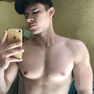 amante de música. Colecionador de discos , desenhista, poeta, PEIXES🐟https://t.co/6BIBsVquW5 Gaga⚡️Kylie M.❤️ Lana 🌹