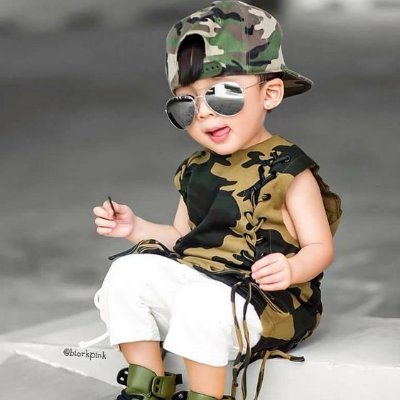 MurraytTommy's profile picture. If you really want the key to success, start by doing the opposite of what everyone else is doing.
Give as few orders as possible,
The art of leadership is sayi