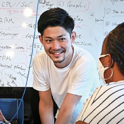 akihiro_aoyama's profile picture. 日本で難民という立場にいる仲間と共に、環境負荷のもっとも少ないエシカルパソコンブランド「ZERO PC」@zeropc_jp を運営中@横浜 / ピープルポート株式会社(ボーダレス・ジャパングループ) 代表取締役社長 / ソーシャルビジネススタートアップ