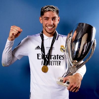 Hala Madrid 
Aquí siempre Fede Valverde y Luka Jovic