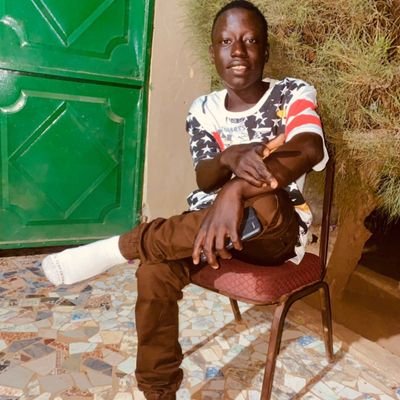 my name is bubacarr from the Gambia smiling cost of African I'm looking for a good friends