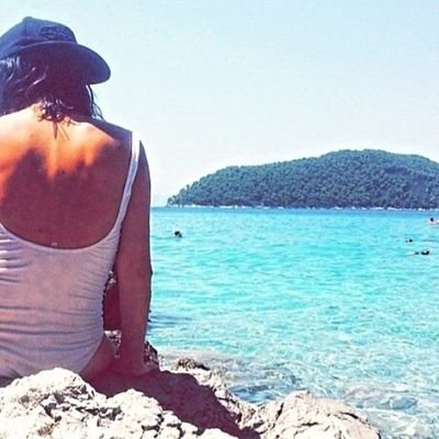 pinezaki's profile picture. 