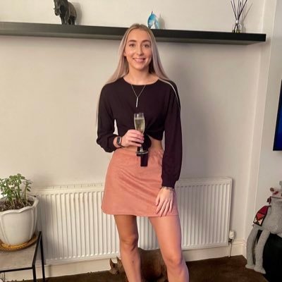 ami_coppard's profile picture. 