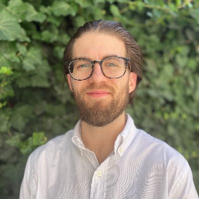 chrisdan_miller's profile picture. He/Him
Postdoctoral Fellow, @JHIevents | @UofTDHN
Chief Regional Officer, @EIR_AAR
Secretary, @cssr_executive
Studying death & dying, NRMs, & digital media