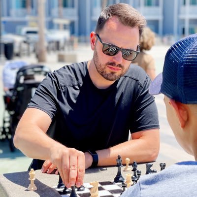 Tweets about chess. Husband, father of 4, and aspiring adult improver. DadLifeChess on chess(dot)com and lichess. #chesspunks