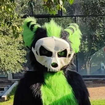 Nothing to see here, only for see porn and retweet , level 30 fursuiter, i dont post my personal things in this account
