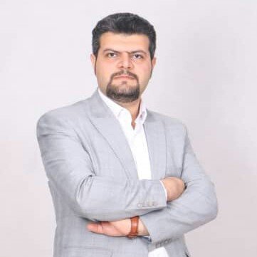 وکیل دادگستری 
کارشناس ارشد حقوق جزا و جرمشناسی
 عضو هیئت مدیره انجمن کلیمیان شیراز
سخن ران 
فعال اجتماعی
