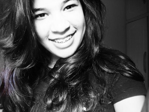 Quem se define, se limita.