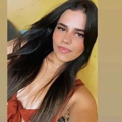 RJ☀️
Taurina 🐗
Mamãe da Laura e Letícia 💜
Ontem melhor do que hoje 😊